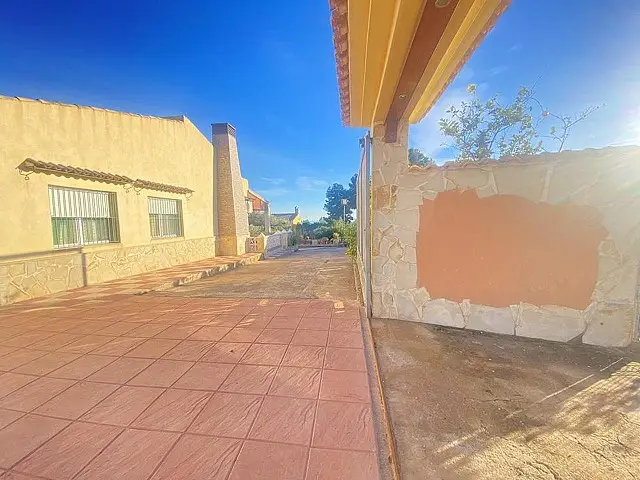 Villa de 4 Dormitorios en Gea y Truyols - Casa de Campo con Piscina