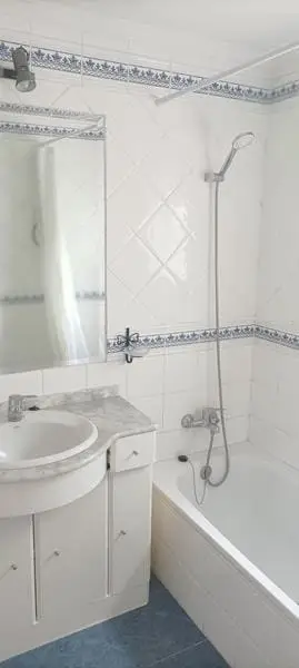 Piso en venta Estepona Centro 2 dormitorios 2 baños cerca de la playa