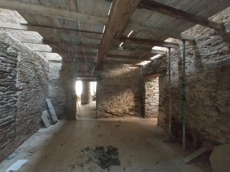 Casa Rural en Mondoñedo: 280m² para Vivir o Invertir