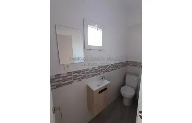 Alquiler Apartamento 4 Dormitorios 93m² Almeria