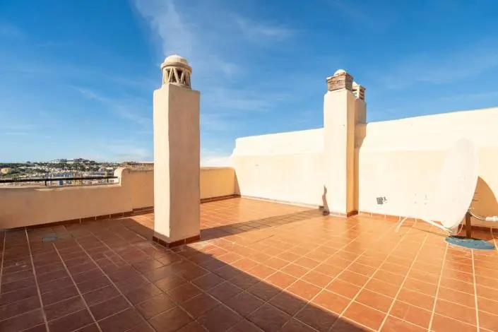 2 Bed Townhouse for sale