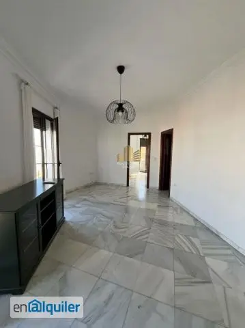 Alquiler Piso Zona Silos 100m2 3 Habitaciones