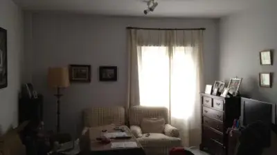 Piso en venta en Jerez: 3 dormitorios, 2 baños, garaje y trastero