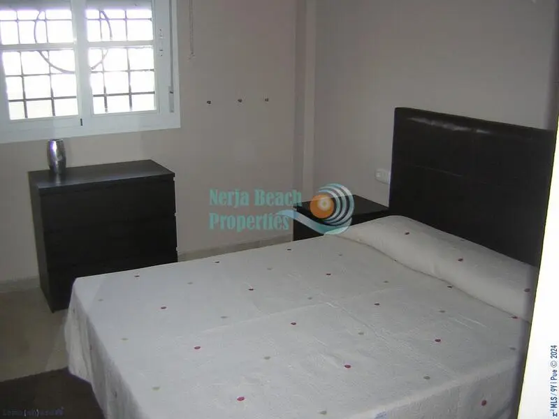 Apartamento en Caleta de Velez con Parking y Piscina