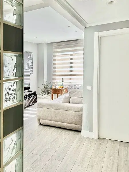 Apartamento Reformado en Madrid con Piscina y Garaje