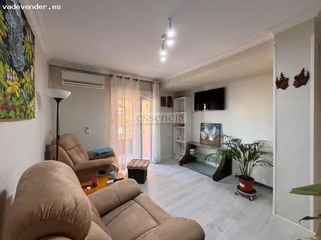 Piso Reformado en Xeraco con Garaje Doble y 3 Trasteros