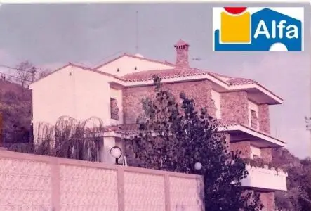 Chalet Independiente en Cáceres con Piscina y Jardín