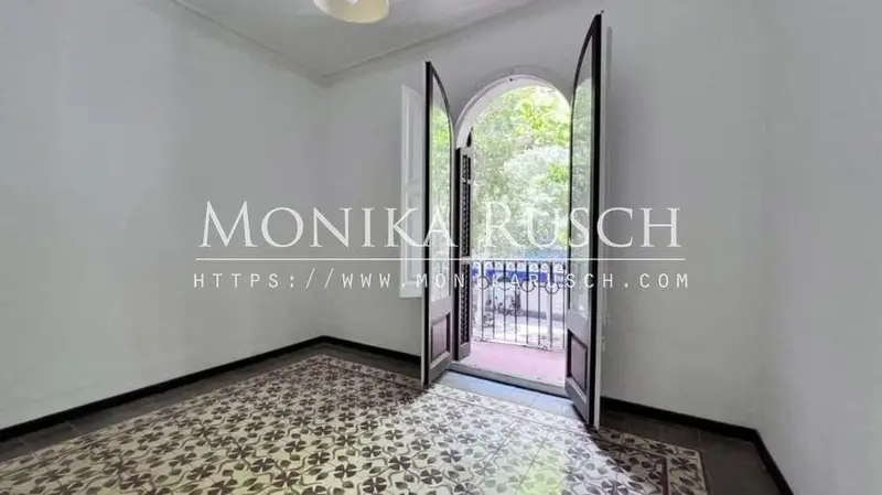 Piso en venta Eixample, cerca Sagrada Familia 80m2 3 dormitorios