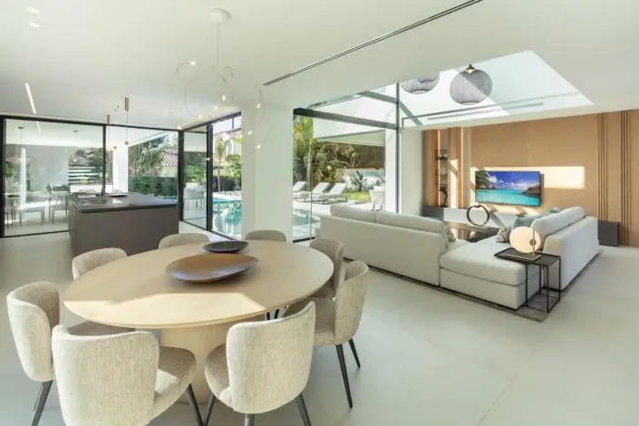 Villa en Venta 5 Dormitorios Nueva Andalucía