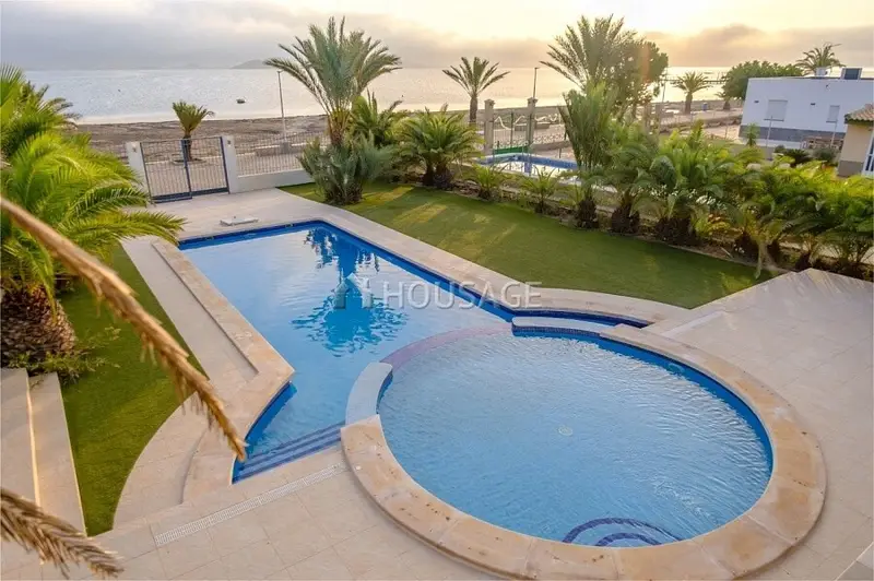 Villa en Los Urrutias Murcia con Piscina Privada y Vistas al Mar