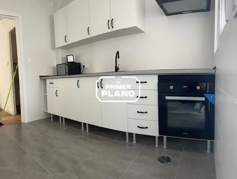 Venta Piso 6 habitaciones Centro Albacete