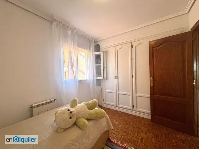 Alquiler casa amueblada terraza La cañada