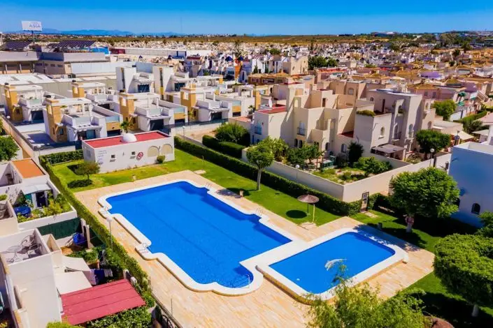 Villa 3 Dormitorios Piscina Privada Solarium Terraza Jardin Costa