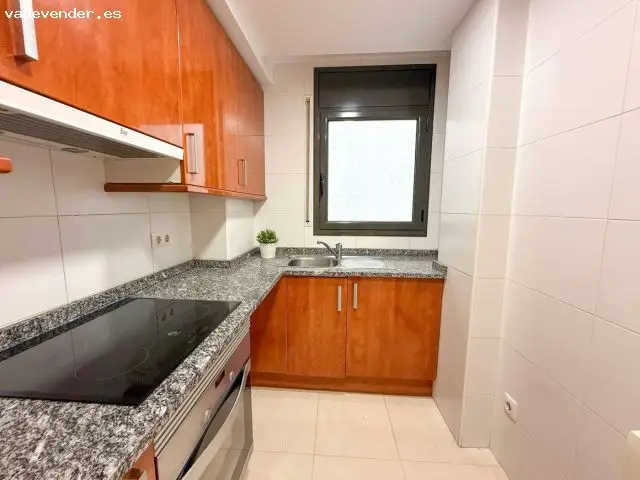 Piso en Venta en Figueres Girona 3 habitaciones 2 baños Garaje