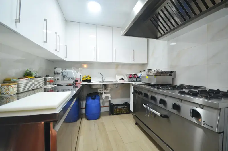 Venta Local Comercial Reformado Reus Mestral