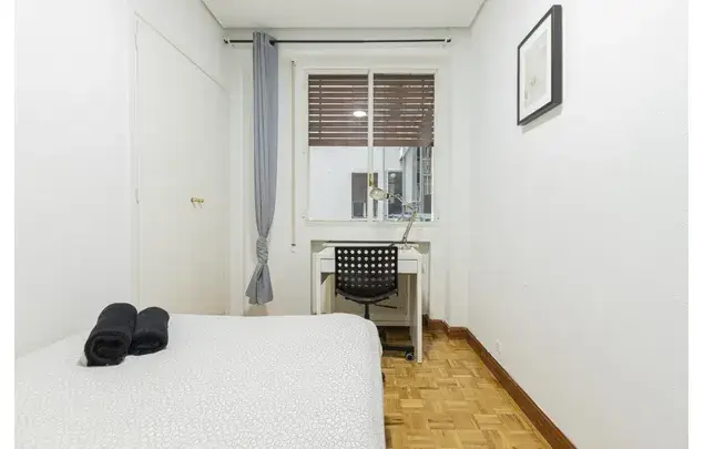 Habitacion 215m2 Madrid Alquiler Larga Estancia