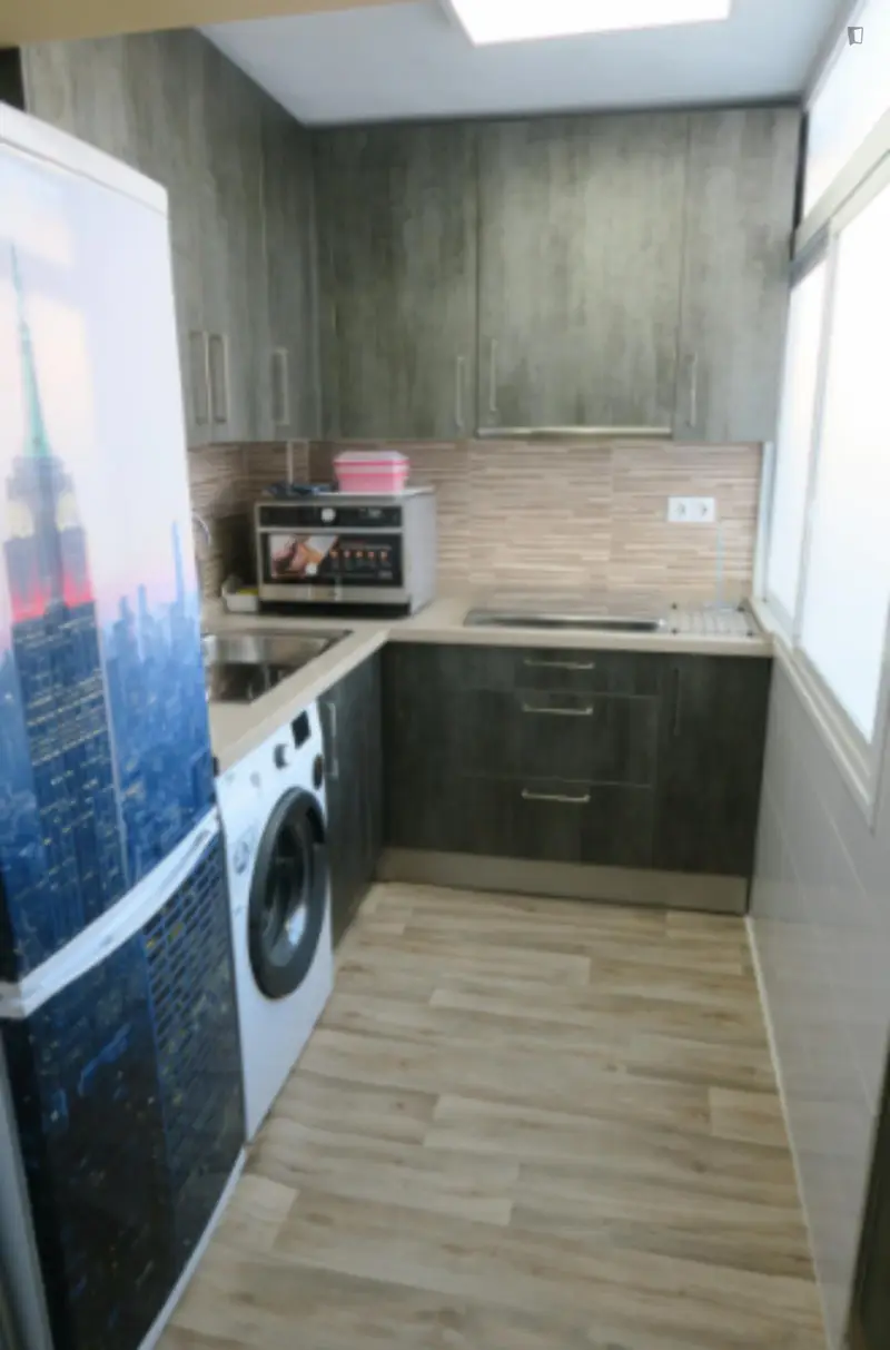 Habitacion Individual Piso 4 Dormitorios Estudiantes 18-30 Anos