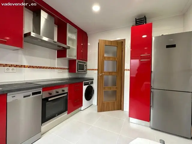 Amplio Piso Reformado Ansoain 3 Habitaciones Cerca Servicios