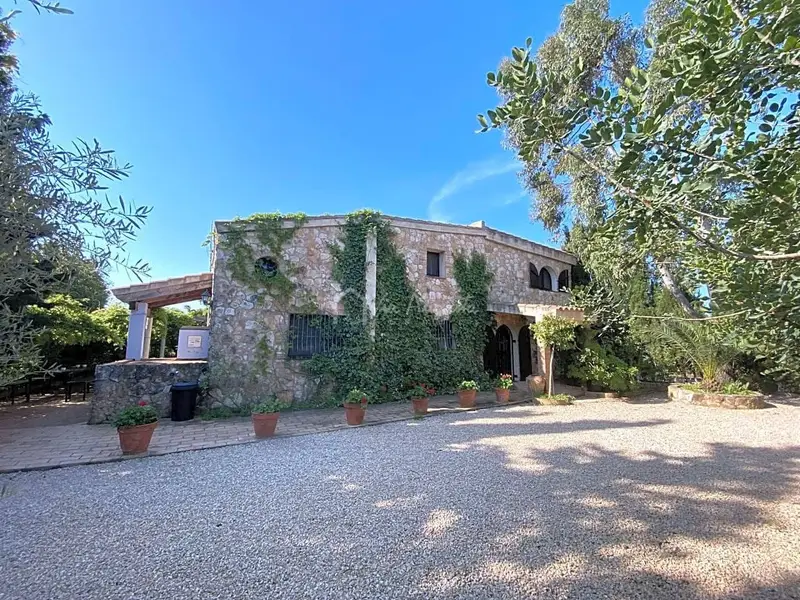 Finca Rustica con Dos Casas en Venta Tarragona
