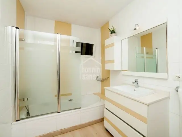 Chalet moderno en Ciutadella con piscina y licencia turistica