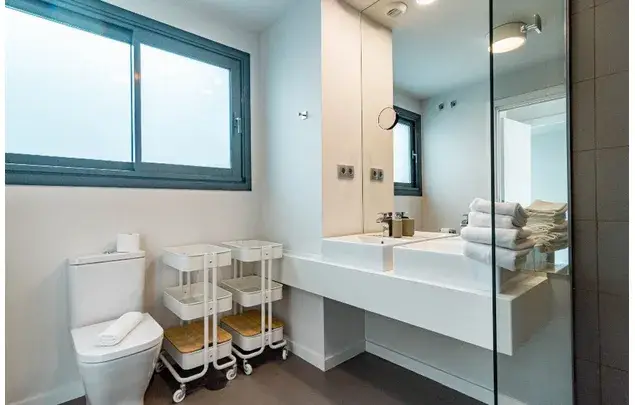 Alquiler casa 3 dormitorios Dos Hermanas 280m2