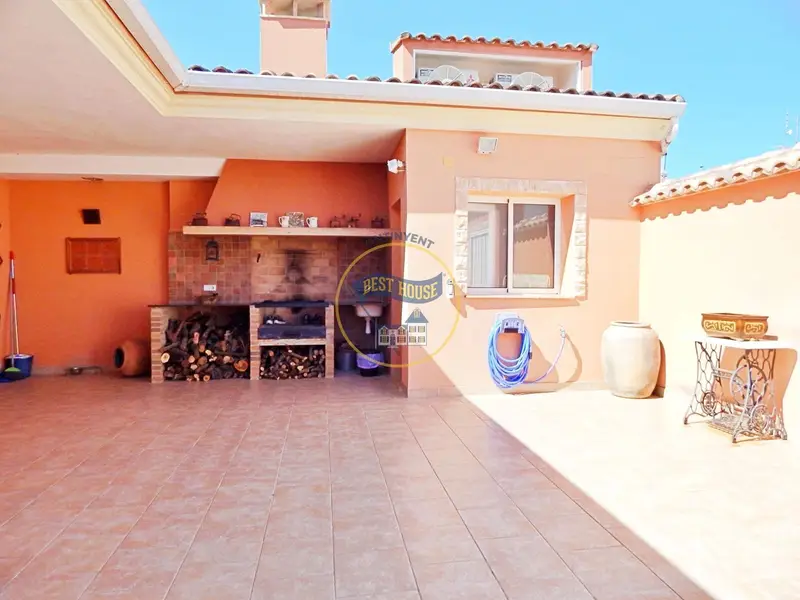 Chalet en Venta Bufali Valencia 3 habitaciones Garaje Jardin