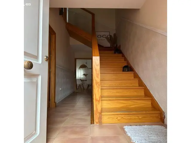 Casa Espaciosa con Patio y Piscina Comunitaria