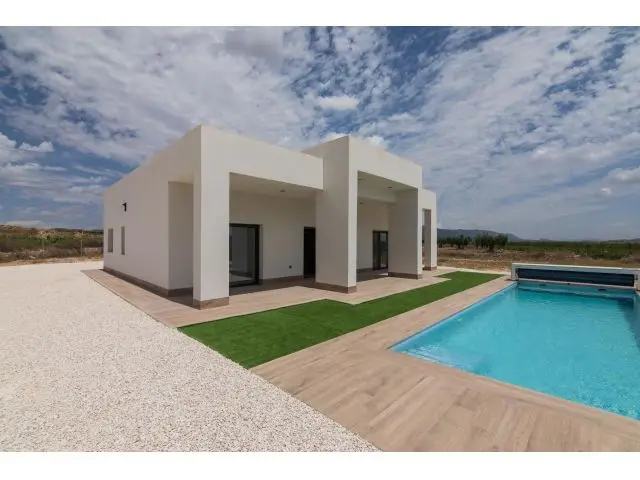 Villa en Venta en Pinoso, Alicante Pinoso