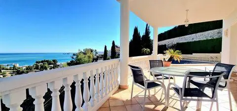 Villa de Lujo en La Corona con Vistas al Mar