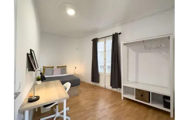 Alquiler Habitacion 94m2 Barcelona Piso 4 Dormitorios