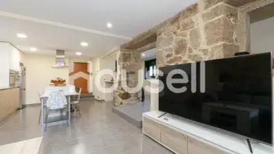 Casa en venta en Calle Rúa Cernadela