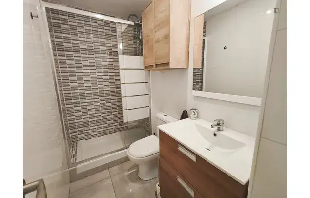 Apartamento 2 Dormitorios Barcelona Via Julia Metro L4
