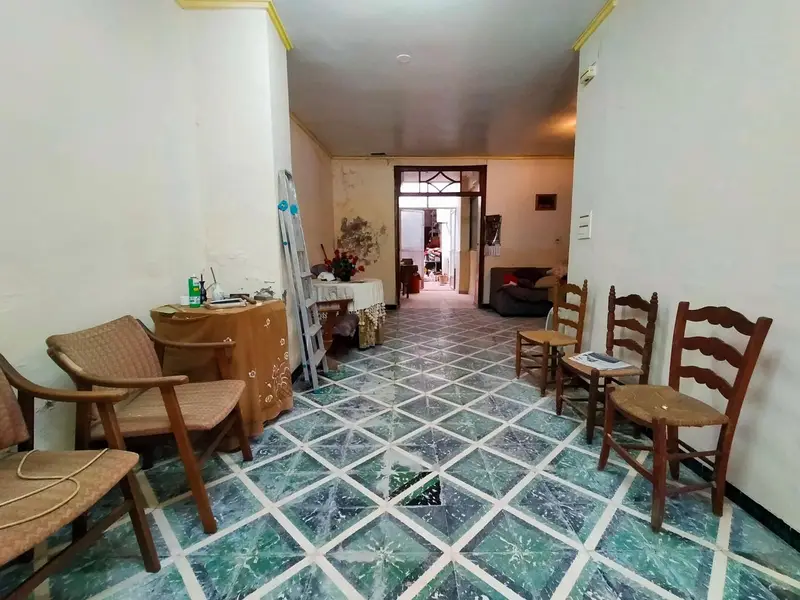 Casa en Beniopa para reformar 278m2