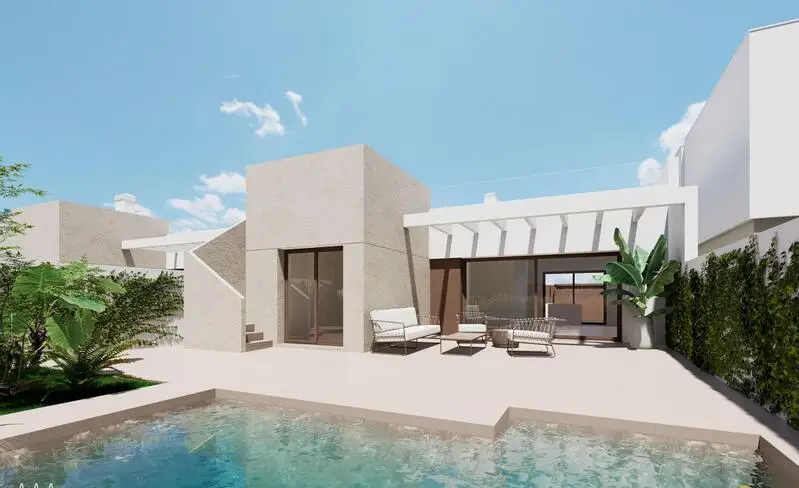 Villa en Los Alcazares con Piscina y Campo de Golf Cerca