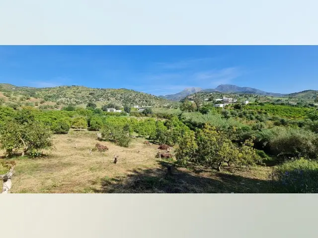 Terreno en Venta Tolox - 22000m2 con Casa de Campo