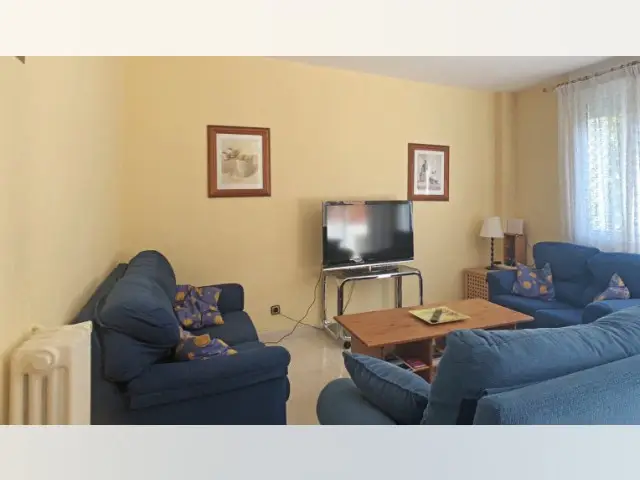 Elegante apartamento de 4 dormitorios en alquiler en Delicias, Madrid