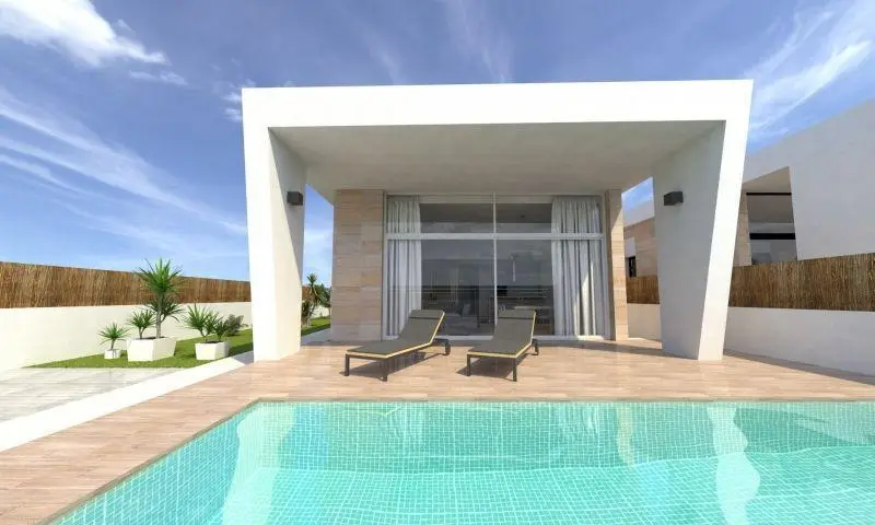 Villa en venta Torrevieja 3 dormitorios 2 baños piscina privada