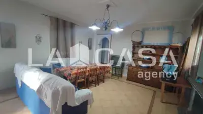 Chalet en Venta en La Paz con Piscina y Jardin