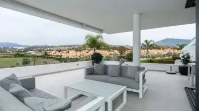 Ático en venta en El Paraíso-Atalaya-Benamara