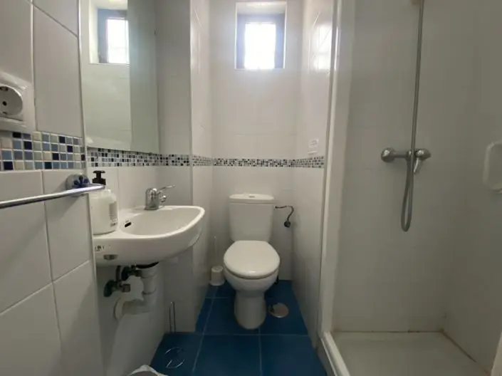 Casa de 4 Dormitorios con Terrazas y Jardín