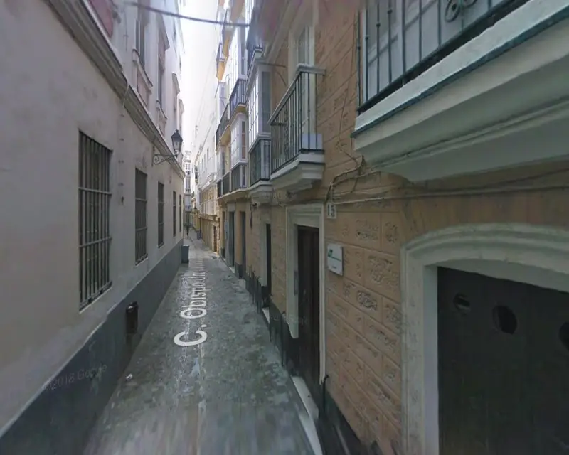 Piso en venta en Cadiz calle Obispo Urquinaona