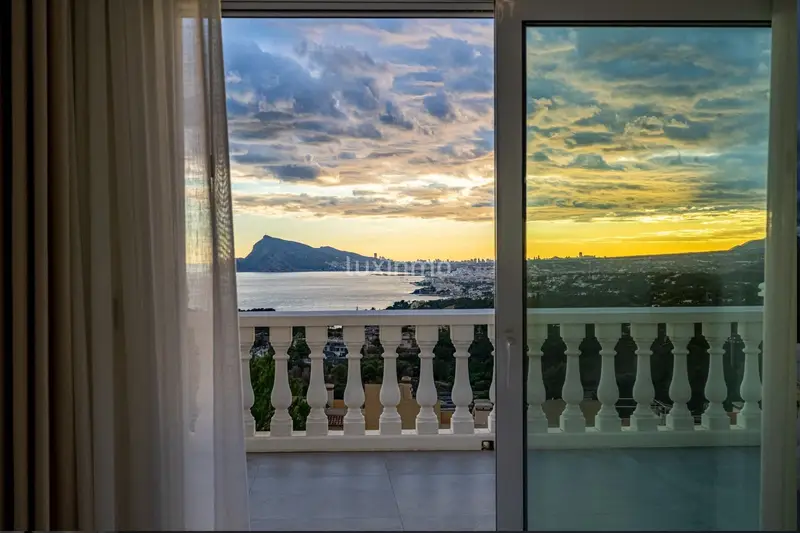 Casa adosada en Altea Hills con vistas al mar