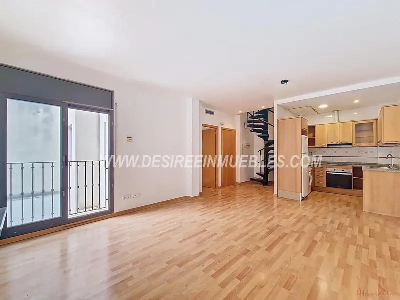 Atico Duplex en Vilanova i la Geltru 80m2 2 Dormitorios 2 Baños Terraza