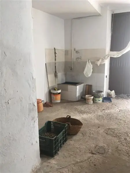 Casa en Alfornon con 250m2 tres plantas Bodega Cochera