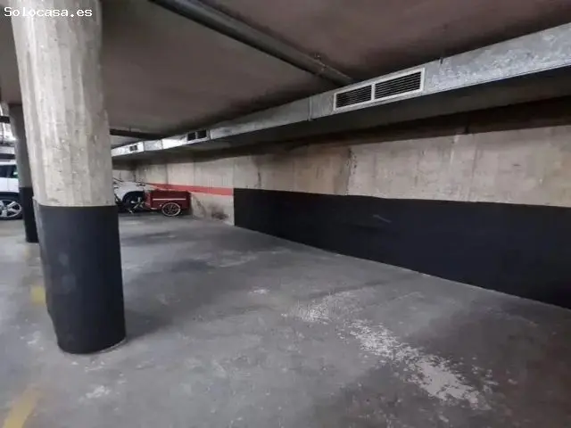 Parking en Venta Calle Robi Gracia