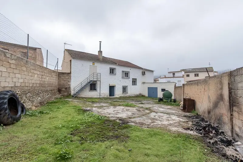 Venta Casa 4 Dormitorios Jayena Centro GR3642