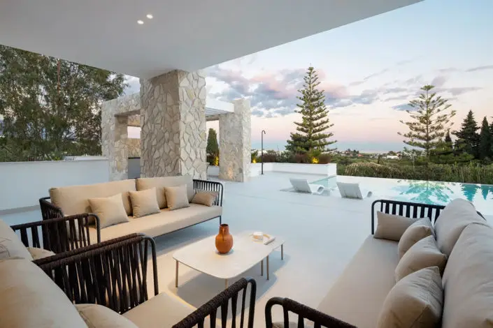 Villa de Lujo 5 Dormitorios en La Quinta Marbella
