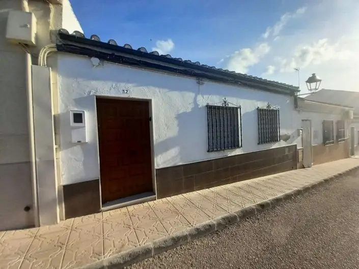 Bungalow 3 Dormitorios en Monte Lope Alvarez Jaen