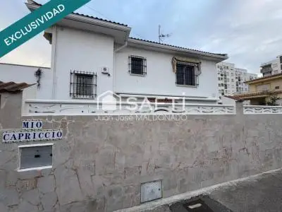Chalet familiar cerca del mar con amplias zonas exteriores