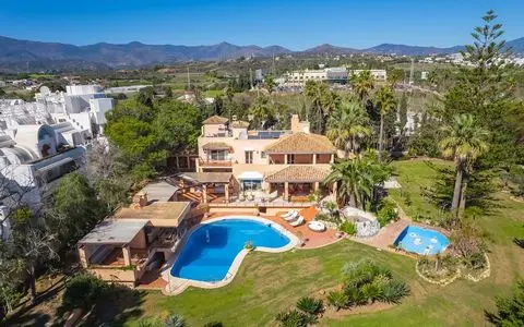 Casa Villa de Lujo 8 Dormitorios Estepona